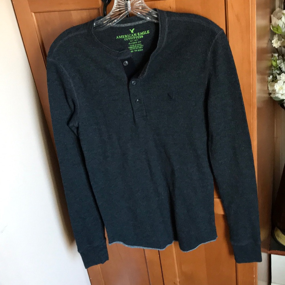 Like New American Eagle LongSleeve size XS
